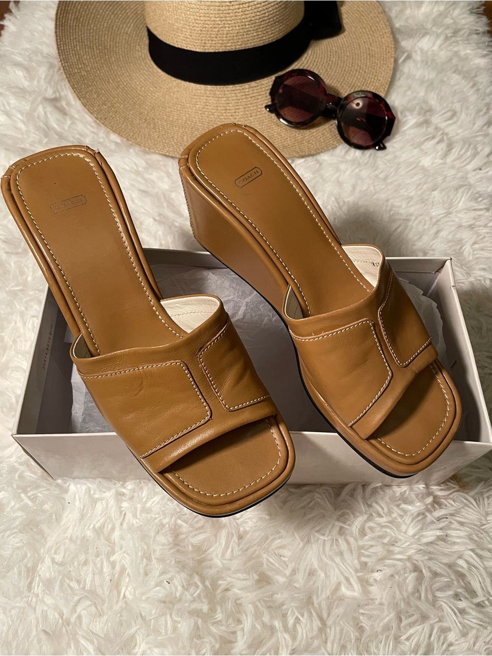 NEW WITH BOX Coach Caramel Tan Leather Platform Wedge Slide Mules Size 8.5B